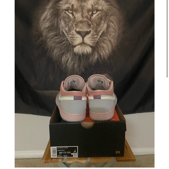 Nike Air Jordan 1 Low SE "Easter" Pastel
Champagne Coconut Milk Men's - Picture 3 of 6